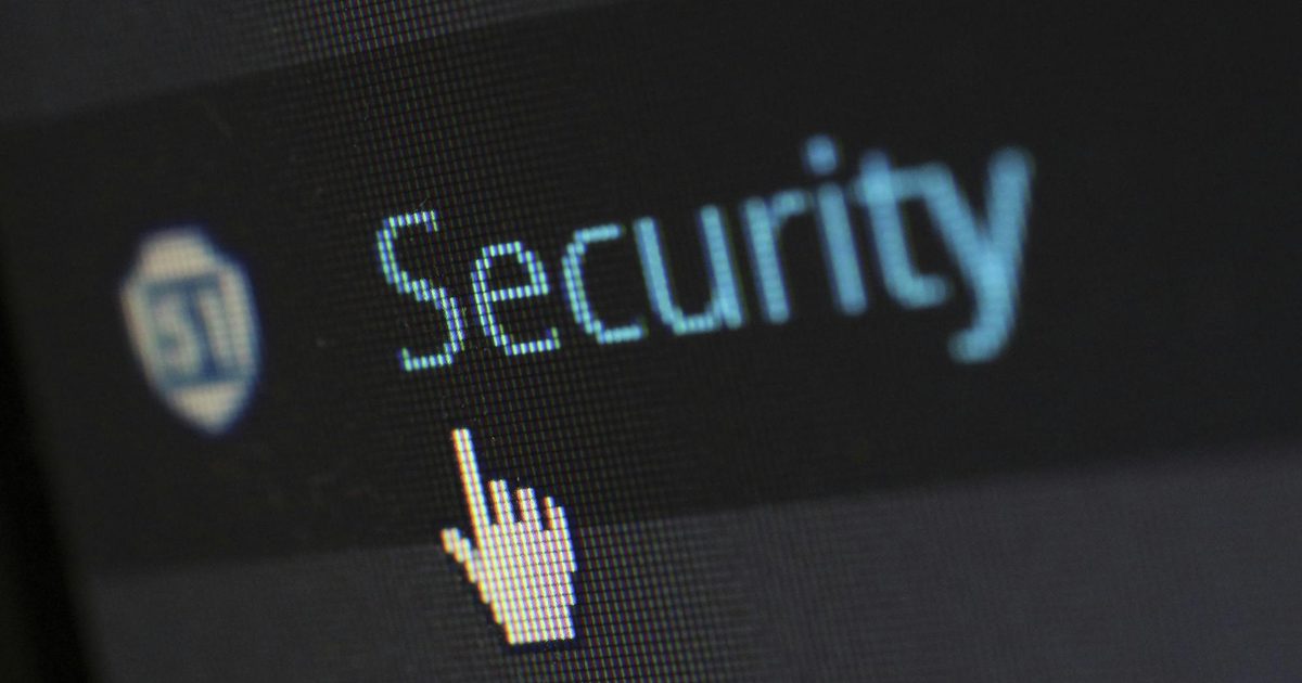 Bezpieczeństwo WordPress 2026 — kłódka i zabezpieczenia