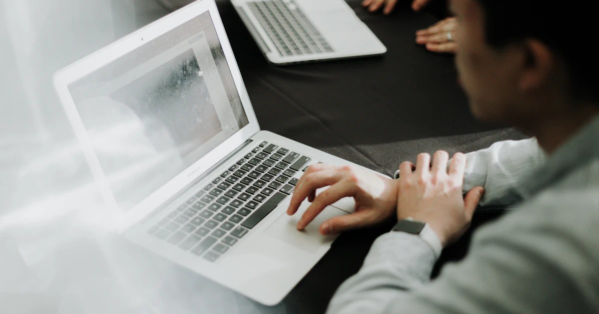 Email firmowy za darmo na własnej domenie z Cloudflare Email Routing