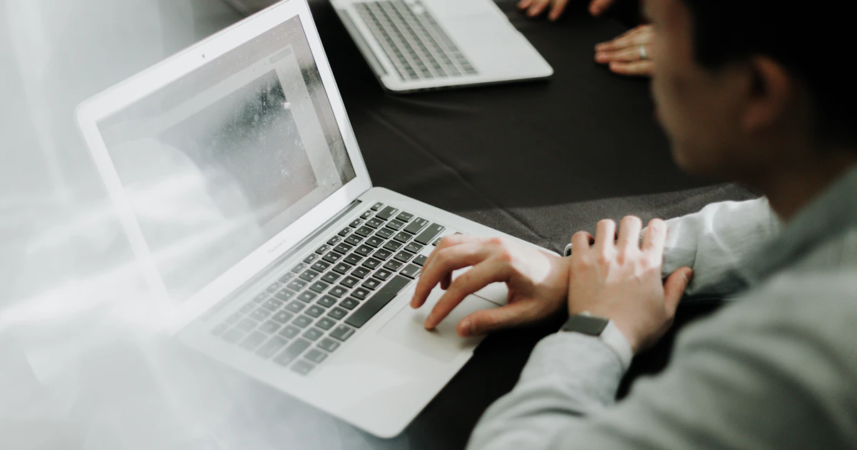 Email firmowy za darmo na własnej domenie z Cloudflare Email Routing
